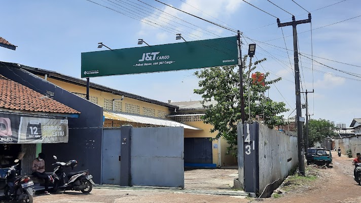 outlet-jt-cargo-cipatat-rajamandala-di-bandung-barat-1663297450-1